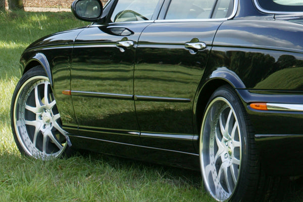 AAK 85120 - Arden Jaguar XJ350 Seitenschweller (bis MY2008).jpg