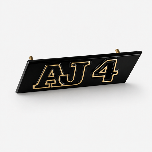 AJ 4 Typenschild