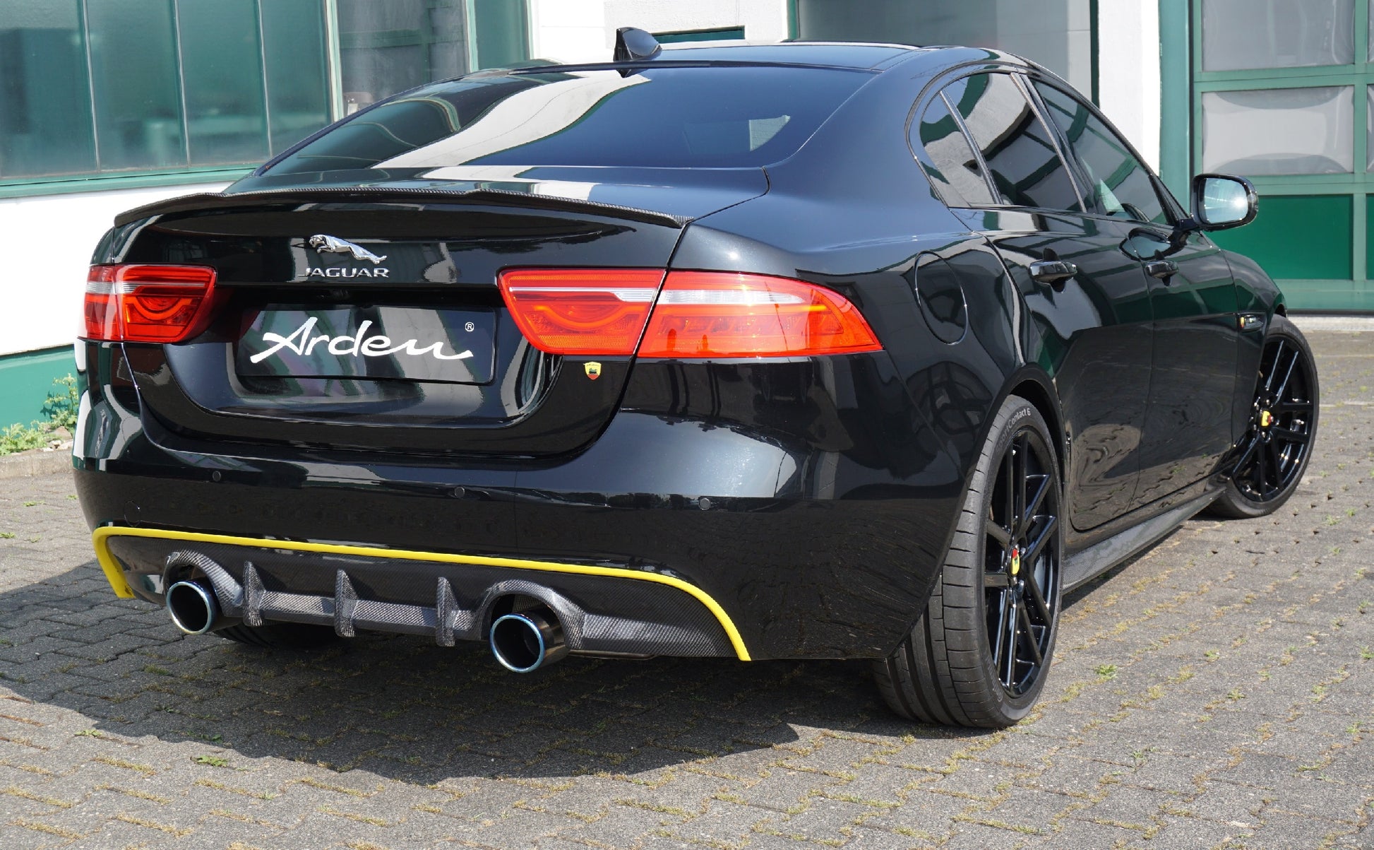 Jaguar XE Seitenschweller Carbon